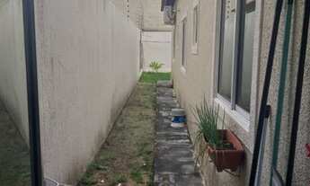 Imagem 6: Sobrado para venda possui 80 metros quadrados com 3 quartos em Timbu - Eusébio - CE