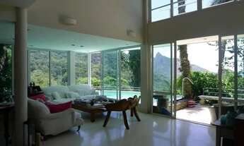 Imagem: Casa de condomínio para venda possui 240