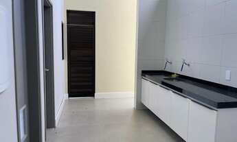 Imagem 4: Casa para venda tem 450 metros quadrados com 4 quartos em LAGUNA