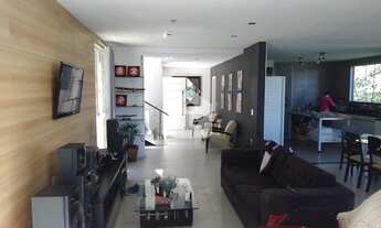 Imagem: PETRóPOLIS - Casa Padrão - Quarteirão