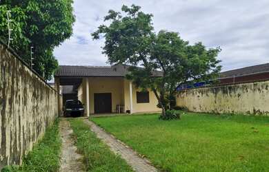 Imagem 2: Casa à venda com edicula a 400m da praia do Indaiá em Bertioga