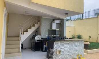 Imagem 7: Casa à Venda no Condomínio Burle Marx, 430m², 4 Suítes, Piscina, Churrasqueira e 8 Vagas