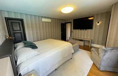 Imagem 6: *Edifício Alphaville ** 377 mts Apto ref. recentemente com renomado arquiteto