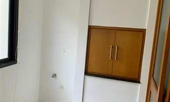 Imagem 3: Apartamento para venda tem 79 metros quadrados com 2 quartos em Petrópolis - Porto Alegre