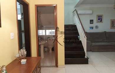 Imagem 3: Casa Sobrado - Villa Branca - Jacareí - 170m² - 3 Dormitórios