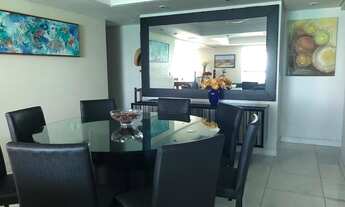 Imagem 2: BEIRA MAR DE BOA VIAGEM É COM CARLOS RODRIGUES IMÓVEIS ! APTO COM 4 SUÍTES, LAZER E 4 VAGA