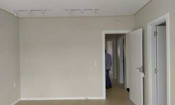 Imagem 7: Sobrado no Tropical 3 com 3 suítes, 2 vagas de garagem e sobra de terreno