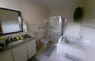 Imagem 4: Casa Térrea de Esquina - Parque Industrial - 3 Dormitórios - 225m² construídos e 450m² de