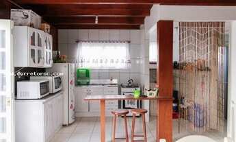 Imagem 5: Casa para Venda em Palhoça, Praia do Meio, 3 dormitórios, 1 suíte, 3 banheiros, 1 vaga