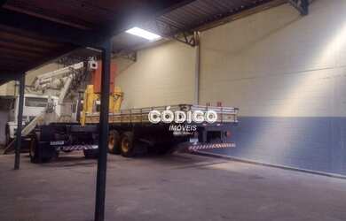 Imagem 4: Galpão para alugar, 300 m² por R$ 6.000/mês - Cidade Industrial Satélite de São Paulo - Gu