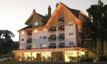 Imagem 4: Apartamento na Rua São Pedro em Gramado, com 2 suítes + lavabo e vaga de garagem