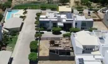 Imagem 3: Terreno na orla de Condomínio Bosque dos Cajueiros