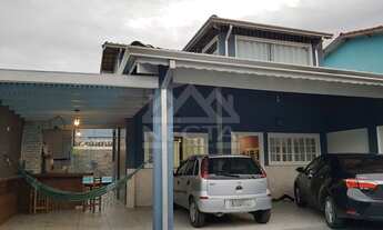 Imagem: Excelente Casa, 4 Dormitórios c/ Suíte