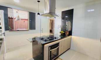 Imagem 4: Lindo sobrado possui 620 m² sendo 5 suítes em Jardim América - Goiânia - GO