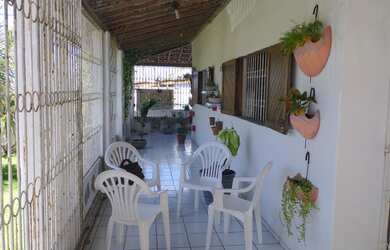 Imagem 2: Casa Do Quintal Ajardinado na Redinha