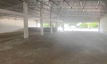 Imagem 2: Galpão - para aluguel e venda possui 890m² de Terreno - Av João XXIII