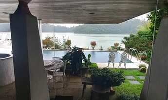 Imagem 7: Casa de alto padrão na beira da Represa no Centro de Riacho Grande