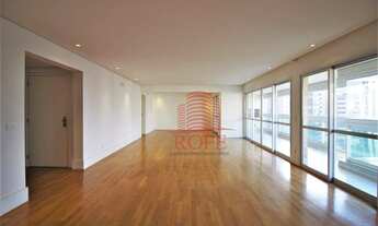 Imagem 1: Apartamento de 239 m² para venda no Brooklin. São 3 suítes, 4 vagas. Melhor planta de alto