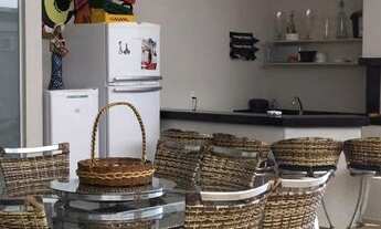 Imagem 2: Casa de condomínio para venda possui 232 metros quadrados com 3 quartos