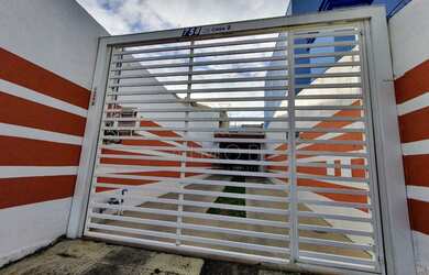 Imagem 6: Casa para locação, Pinheirinho, vaga de garagem e espaço gourmet com churrasqueira, Curiti