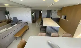 Imagem 2: Apartamento para Venda - 253.89m², 4 dormitórios, sendo 2 suites, 2 vagas - Centro