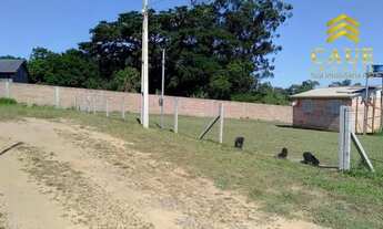 Imagem 2: Sítio c/chalé em local com portão de acesso e lago