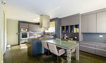 Imagem 6: Cobertura triplex para venda tem 565 metros quadrados com 4 quartos