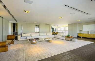 Imagem 4: Cobertura triplex para venda tem 565 metros quadrados com 4 quartos