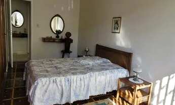 Imagem 7: Excelente casa com 4 quartos. Quintal e 3 vagas de garagem na Rua Daniel Carneiro Engenho