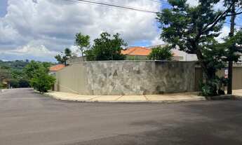 Imagem 2: Casa para venda possui 330 m² com 4 quartos sendo 2 suítes, Piscina em Vila Sônia- Botuca