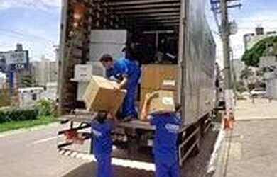 Imagem 5: Dispomos de todo o serviço para o transporte da sua mudança embalagens caminhão