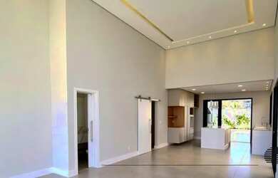 Imagem 4: Casa de condomínio para venda possui 371 metros quadrados com 3 quartos