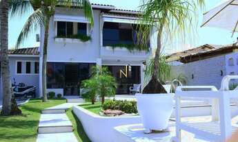 Imagem: Excelente Casa Duplex com piscina a venda