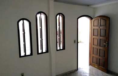 Imagem 4: Casa para aluguel tem 70 metros quadrados com 2 quartos em Parque Hotel - Araruama - RJ