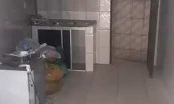 Imagem 3: Casa pequena 1/4 com suíte, próximo a praia *