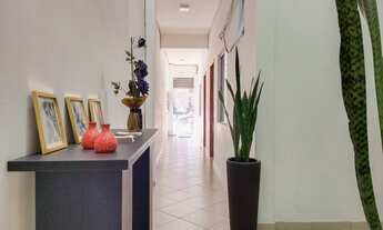 Imagem 4: SALA EM PREDIO COMERCIAL COM LAVABO MEDINDO APROXIMADAMENTE 35M²