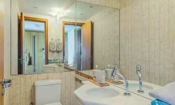 Imagem 6: Apartamento à venda em Três Figueiras com 130 m², 3 quartos, 1 suíte, 2 vagas