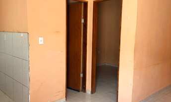 Imagem 2: Alugo casa com 1 quarto, sala, cozinha e banheiro