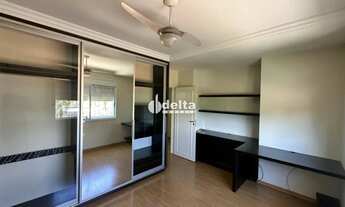 Imagem 13: Casa no condomínio Gavea Hill 1 disponível para venda no bairro Morada da Colina em Uberlâ