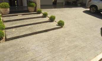 Imagem: Casa de condomínio para venda tem 327 metros