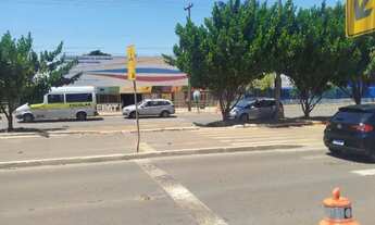 Imagem 7: QNM 19 Ceilandia sul terreno vazio e frente para a avenida comercial