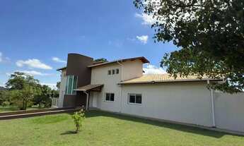 Imagem 2: Casa de condomínio para venda possui 1400 metros quadrados com 4 quartos