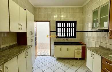 Imagem 6: Casa Térrea com 3 Dormitórios na Zona Sul