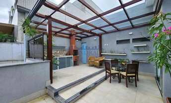 Imagem 2: Cobertura linear, sol da manhã 317m², totalmente reformada,na segunda quadra da praia