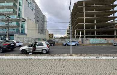 Imagem 6: Imóvel para venda possui 1300 metros quadrados em Praia Campista - Macaé - RJ