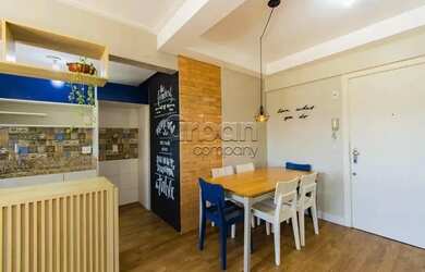 Imagem 4: Apartamento semi mobiliado, com suíte, centro