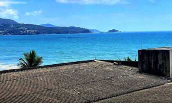 Imagem 2: FRENTE MAR, apartamento lateral. Pé na areia. 3 quartos. Meia Praia, Itapema