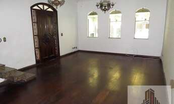 Imagem 2: Sobrado para Venda em Santo André, Vila Gilda, 4 dormitórios, 2 suítes, 4 banheiros, 2 vag