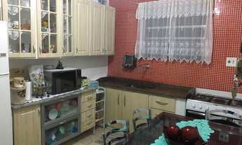 Imagem 3: Casa para venda possui 192 metros quadrados com 2 quartos em Jardim Itapeva - Mauá - SP