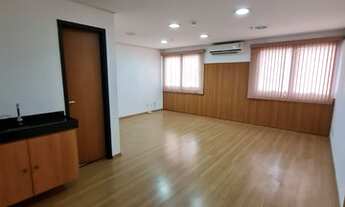 Imagem 5: Sala Comercial para aluguel e venda possui 30 metros quadrados